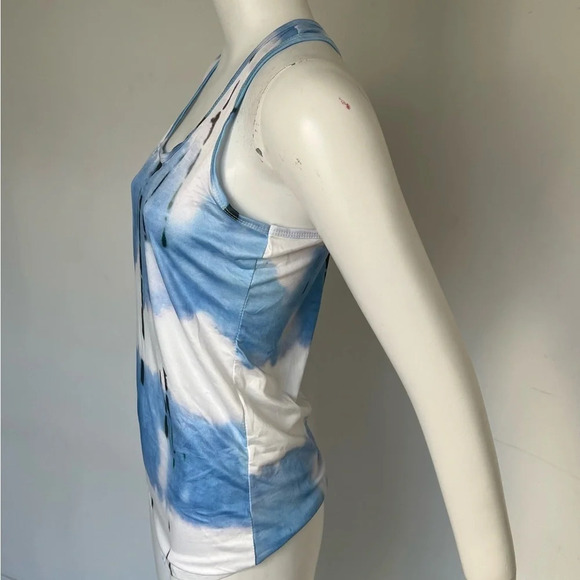 Easley Women's Stretchy Tank Top Blue Tie Dye Sleeveless Tee T Shirt M NWOT - Picture 2 of 6